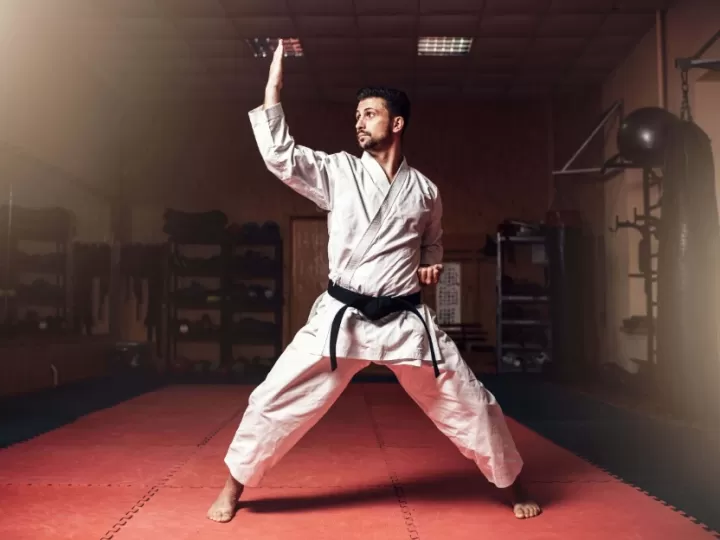 Cómo doblar y lavar un judogi. Aprende en 10 pasos - Blog de artes marciales y deportes de contacto
