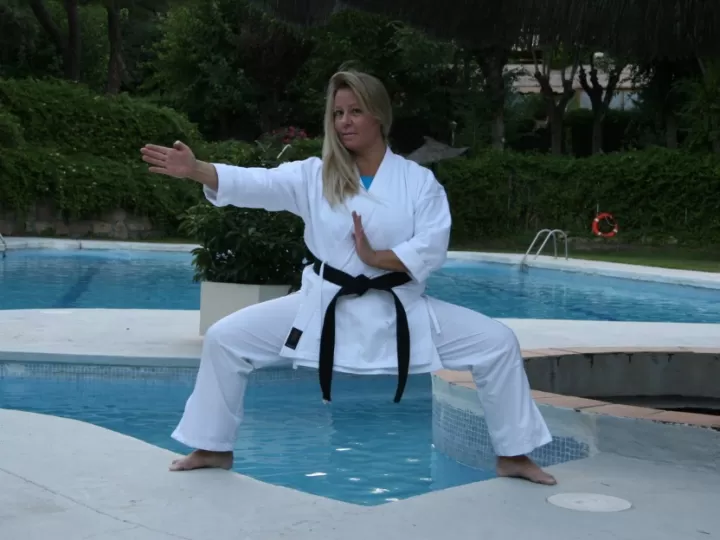 Marisa rozalén, leyenda del Karate y primera mujer en conseguir el 8°